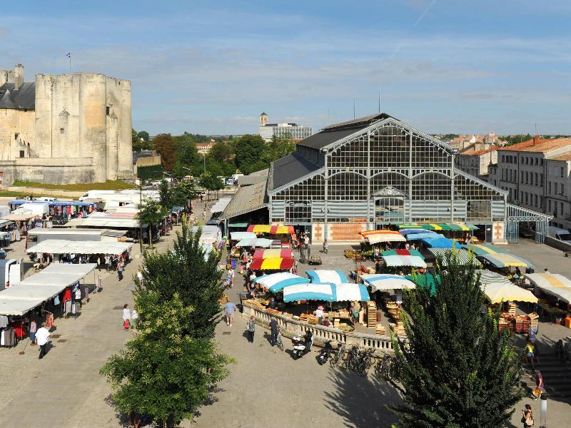 ibis budget Niort Est La Creche image