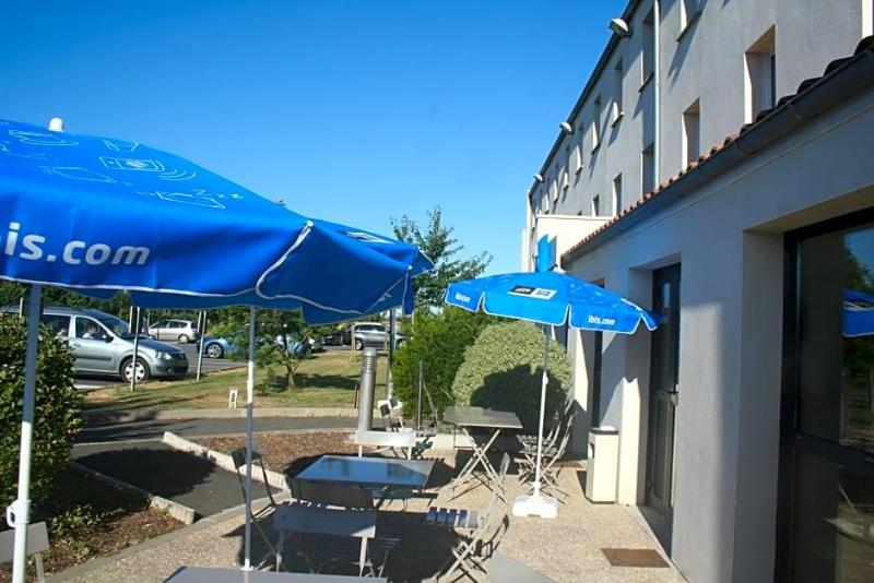 ibis budget Niort Est La Creche image