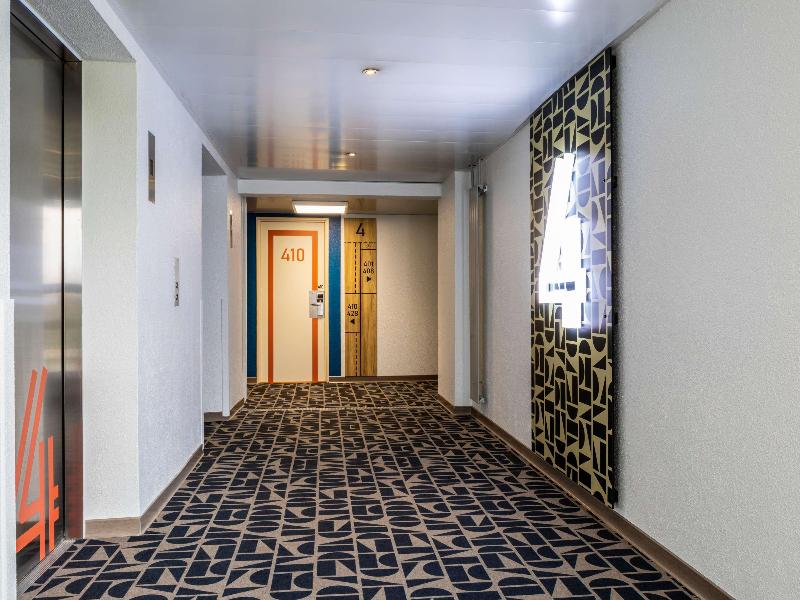 Ibis Budget Paris Porte de Montreuil image