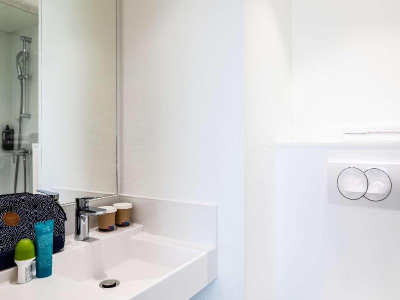 Ibis Budget Paris Porte de Montreuil image
