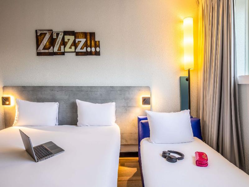 Ibis Budget Paris Porte de Montreuil image
