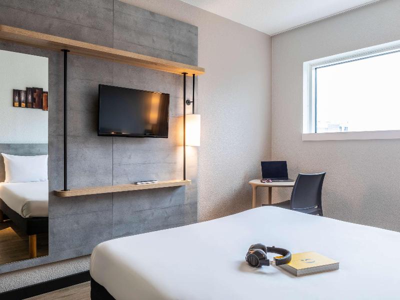 Ibis Budget Paris Porte de Montreuil image