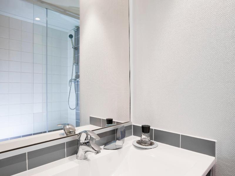 Ibis Budget Paris Porte de Montreuil image