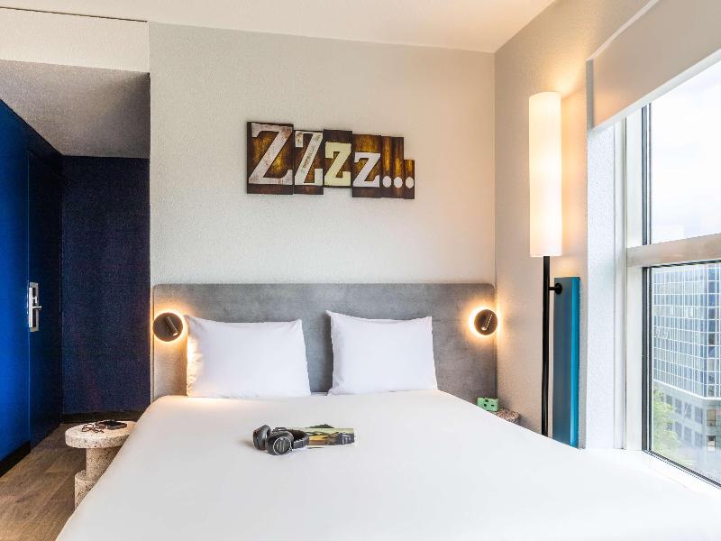 Ibis Budget Paris Porte de Montreuil image
