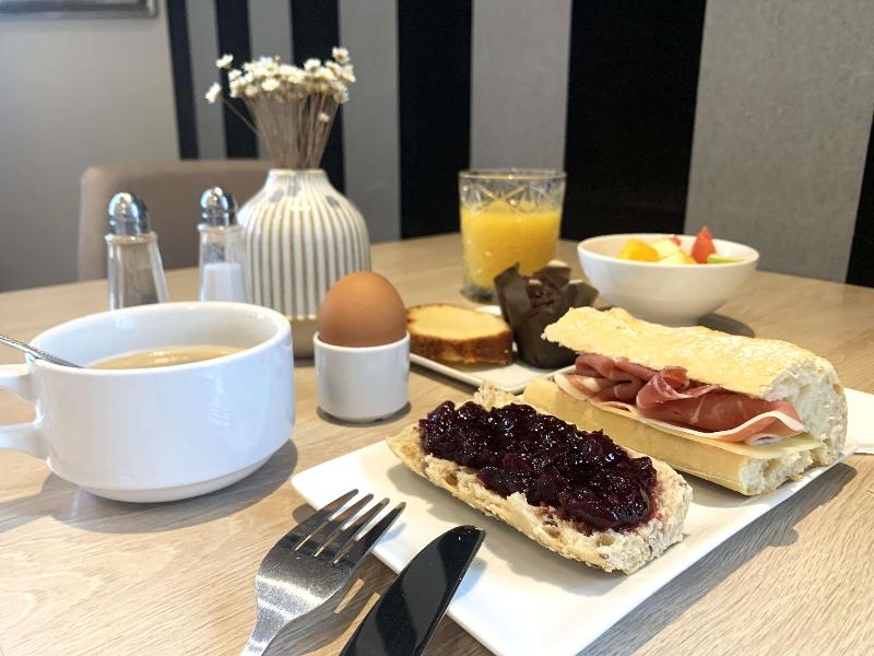 Ibis Styles Rouen Nord Barentin image