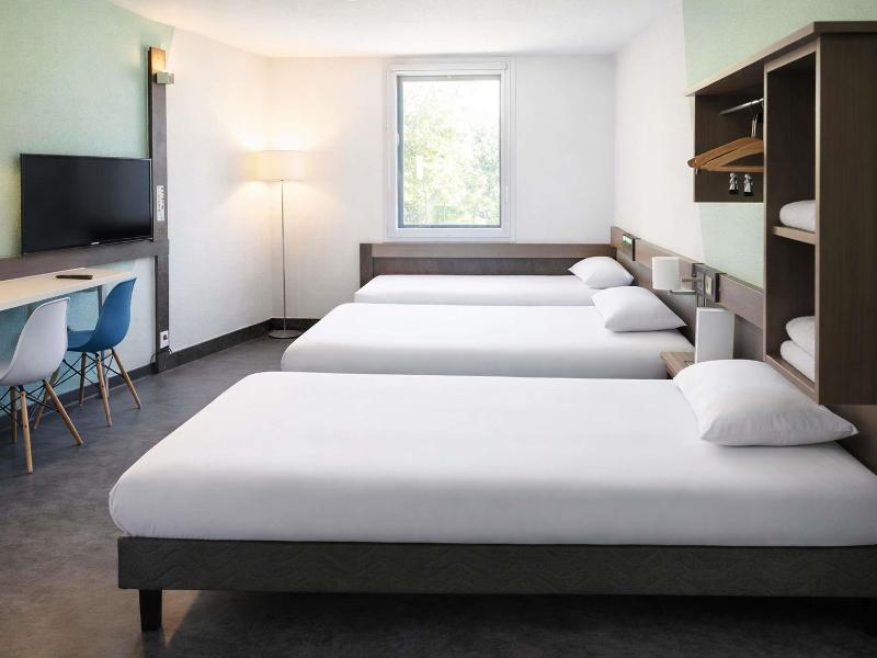 Ibis Budget Archamps Porte De Genève image