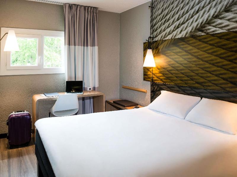 Ibis Bourg-En-Bresse image