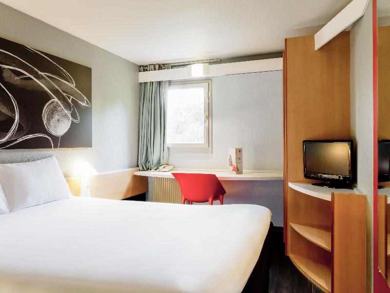 ibis Lyon Nord image