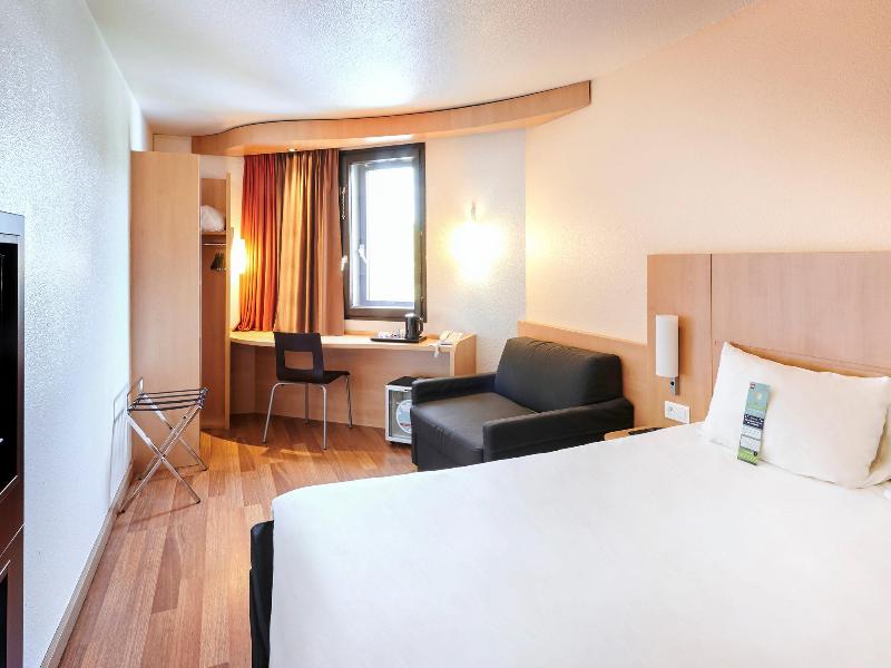 ibis Styles Lyon Gerland Musee des Confluences image
