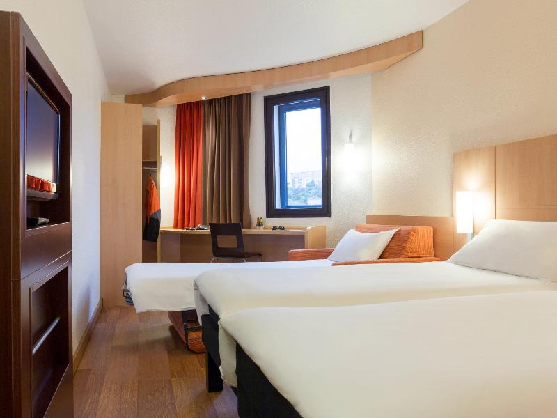 ibis Styles Lyon Gerland Musee des Confluences image
