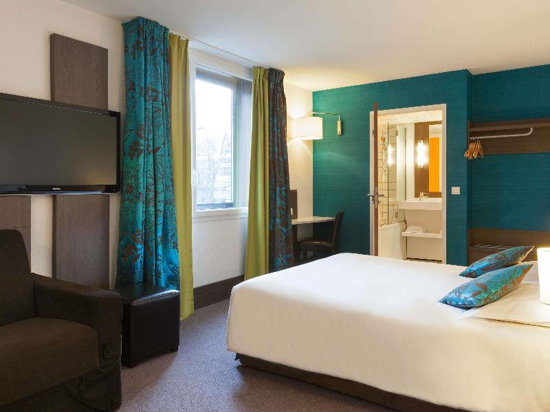 Ibis Styles Lyon Part Dieu image