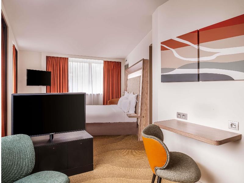 Novotel Lyon Confluence image