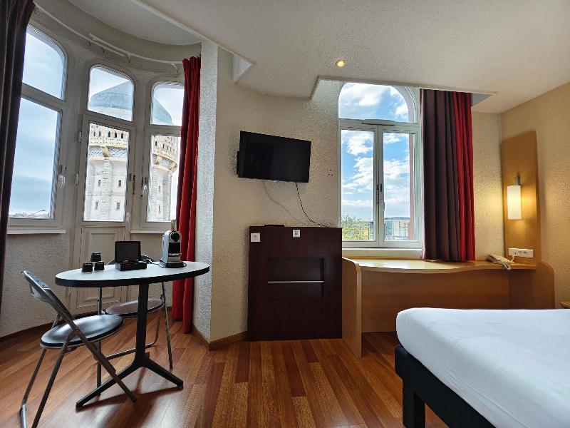 ibis Metz Centre Gare image