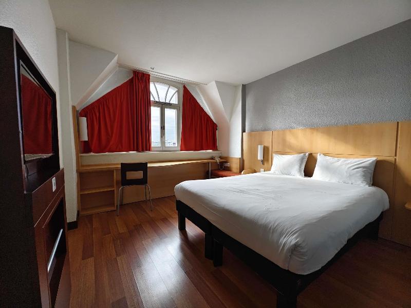 ibis Metz Centre Gare image
