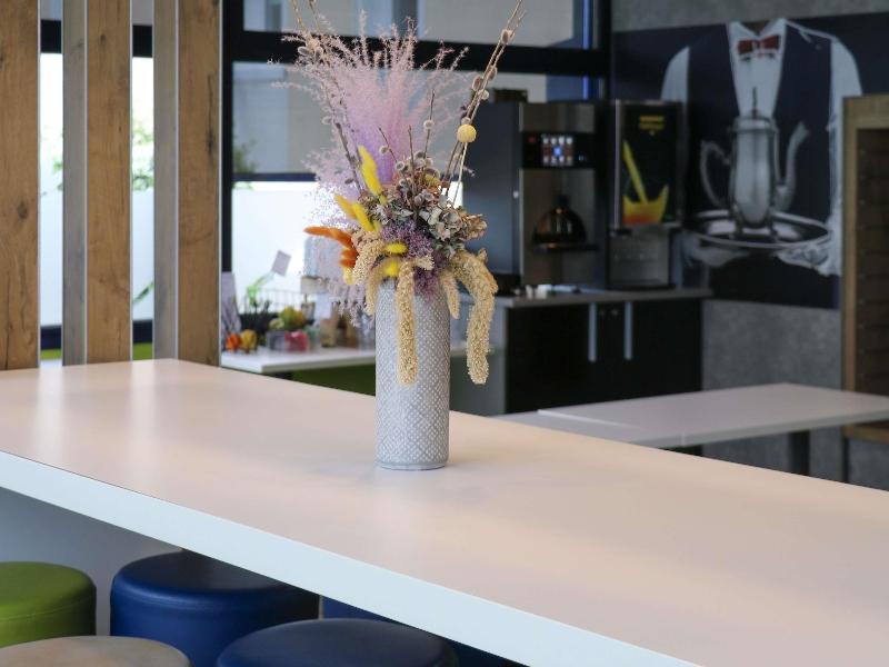 ibis budget Montpellier Sud Près d'Arènes image