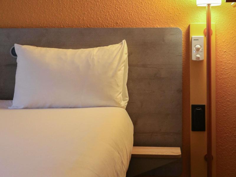 ibis budget Montpellier Sud Près d'Arènes image