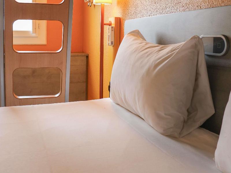ibis budget Montpellier Sud Près d'Arènes image