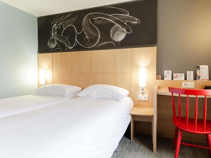 ibis Roscoff bord de mer image