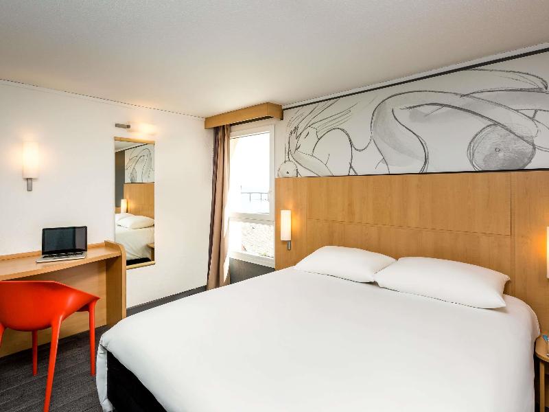 ibis Roscoff bord de mer image