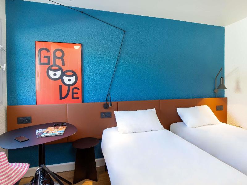 ibis Marseille Timone image