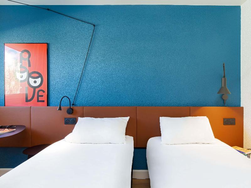 ibis Marseille Timone image