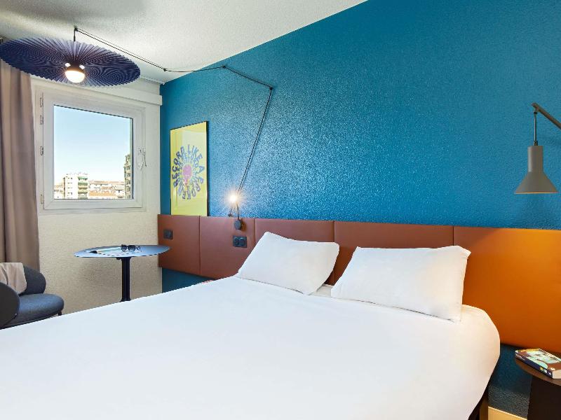 ibis Marseille Timone image