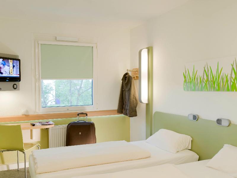 ibis budget Marseille Est Porte d'Aubagne image