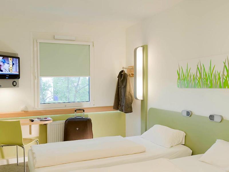 ibis budget Marseille Est Porte d'Aubagne image