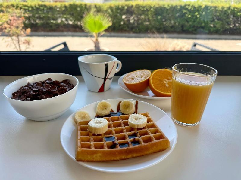 ibis budget Marseille Vitrolles image