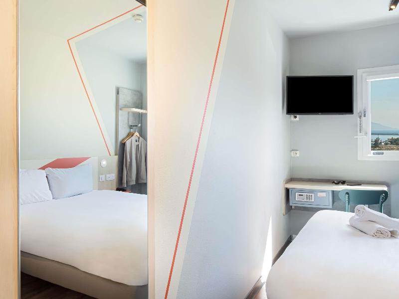 ibis budget Marseille l'Estaque image