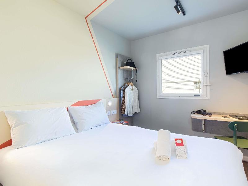 ibis budget Marseille l'Estaque image