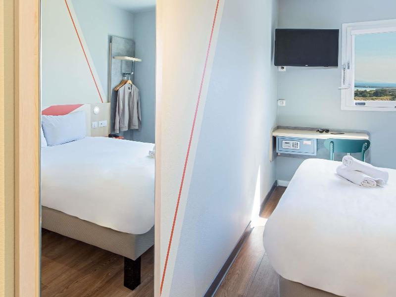 ibis budget Marseille l'Estaque image