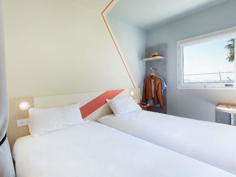 ibis budget Marseille l'Estaque image