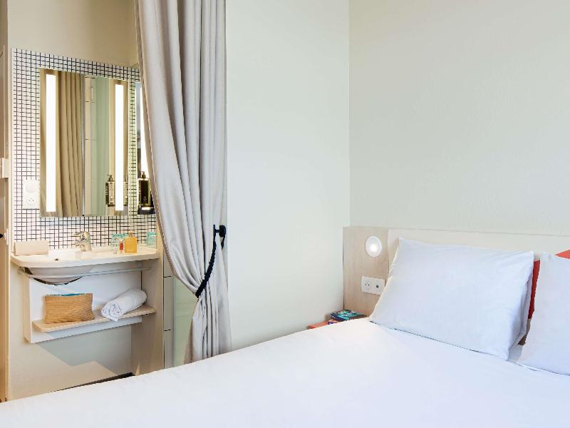 ibis budget Marseille l'Estaque image