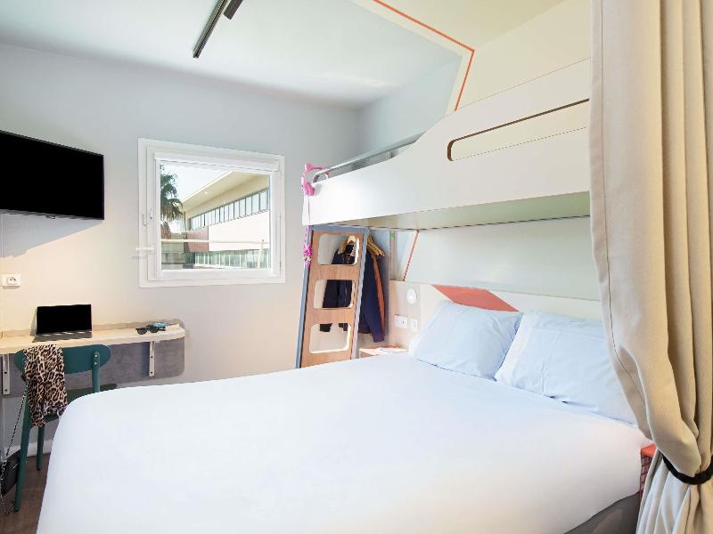 ibis budget Marseille l'Estaque image