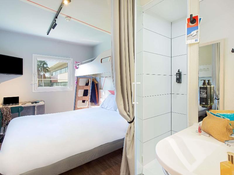ibis budget Marseille l'Estaque image
