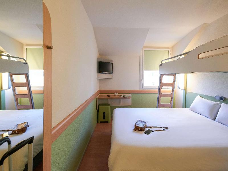 ibis budget Cholet Centre image