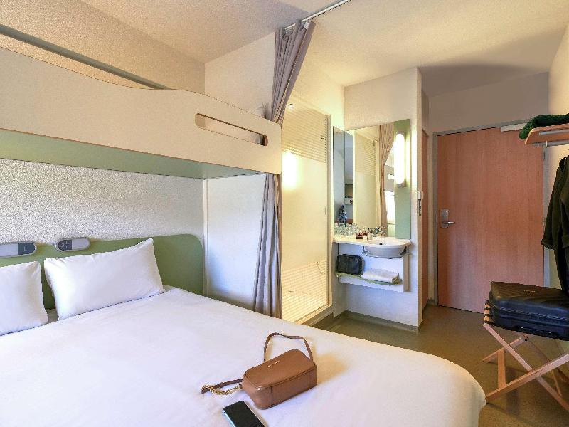 ibis budget Cholet Centre image