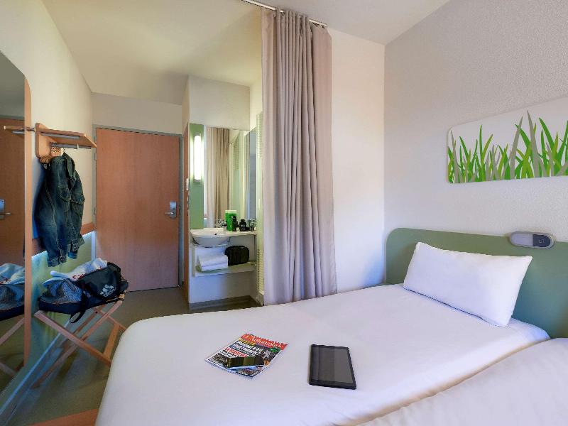 ibis budget Cholet Centre image