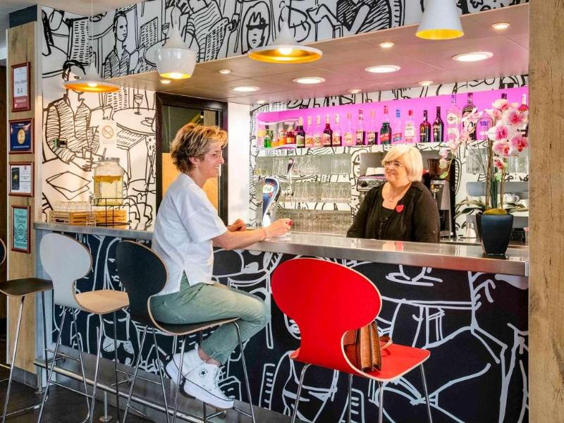 Ibis Cannes Mouans Sartoux image
