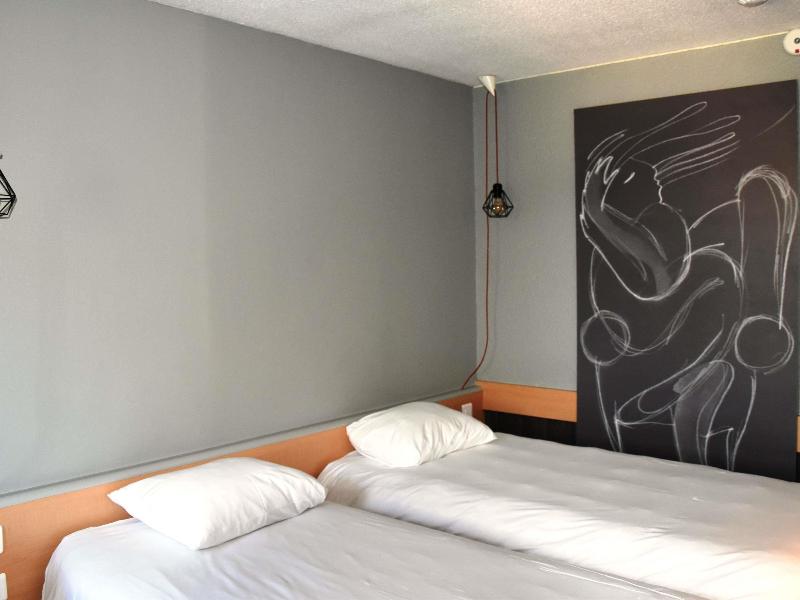ibis Nevers image