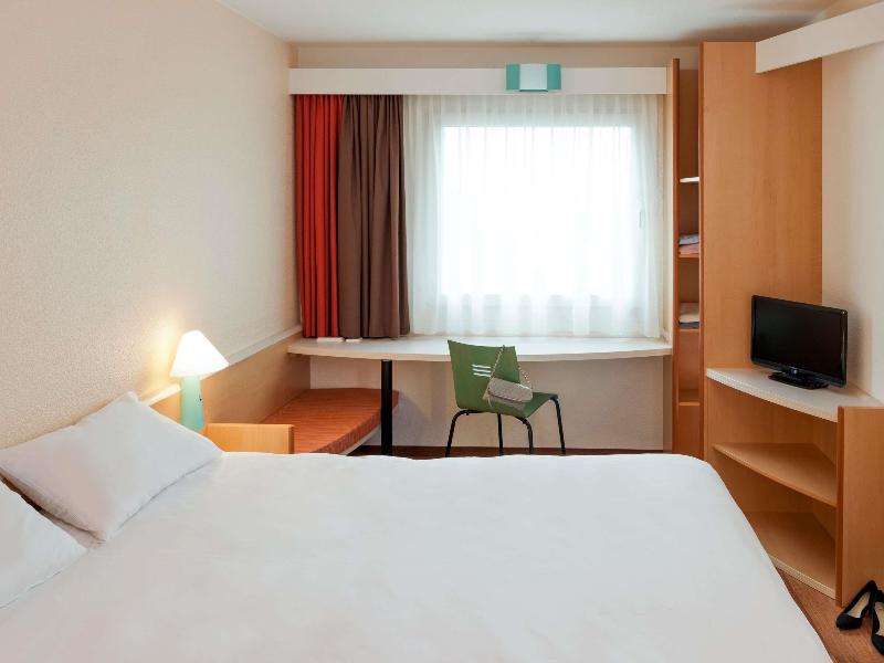 ibis Nevers image