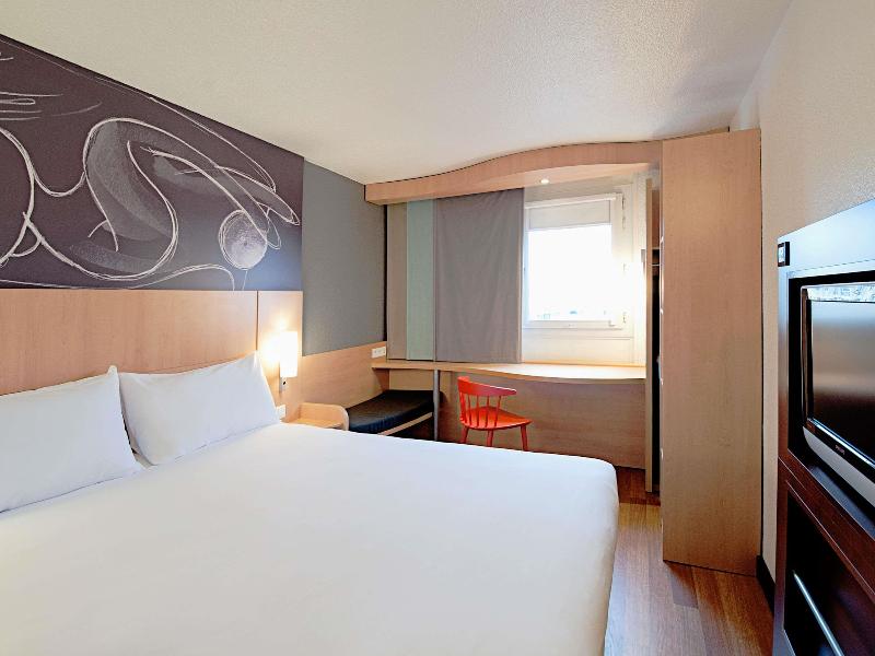 ibis Nevers image