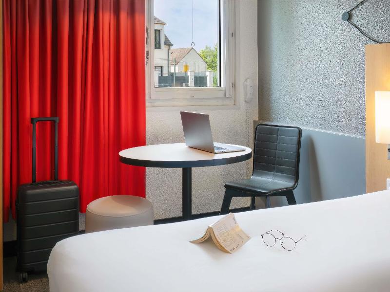 ibis Cergy-Pontoise Le Port image