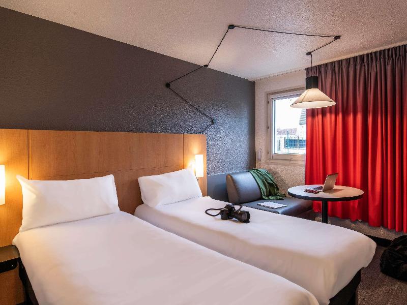 ibis Cergy-Pontoise Le Port image