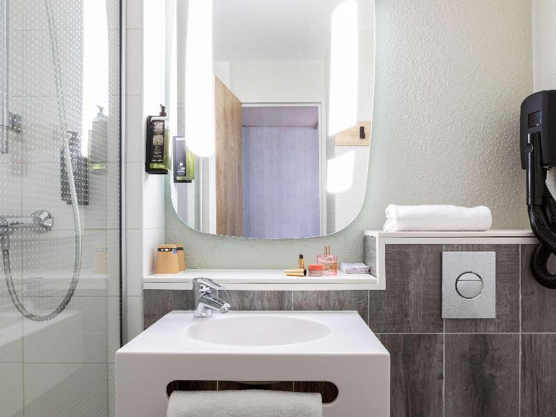 Ibis Paris Gennevilliers image