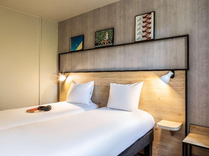 Ibis Paris Gennevilliers image