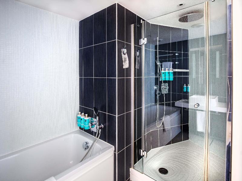 Novotel Suites Paris Issy-les-Moulineaux image