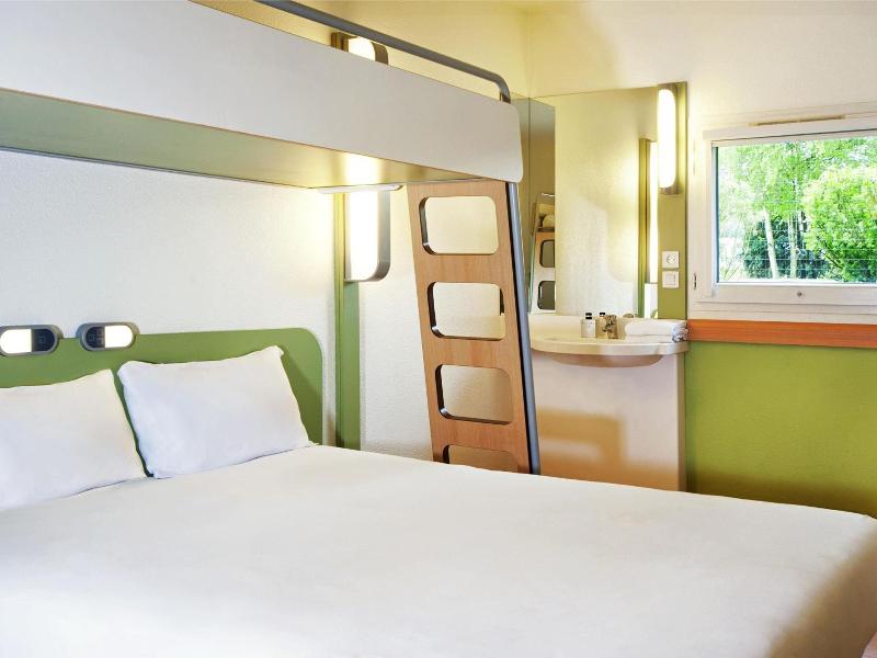 Ibis Budget Orgeval image