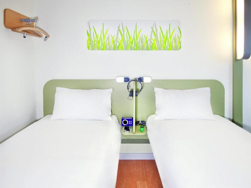 Ibis Budget Orgeval image